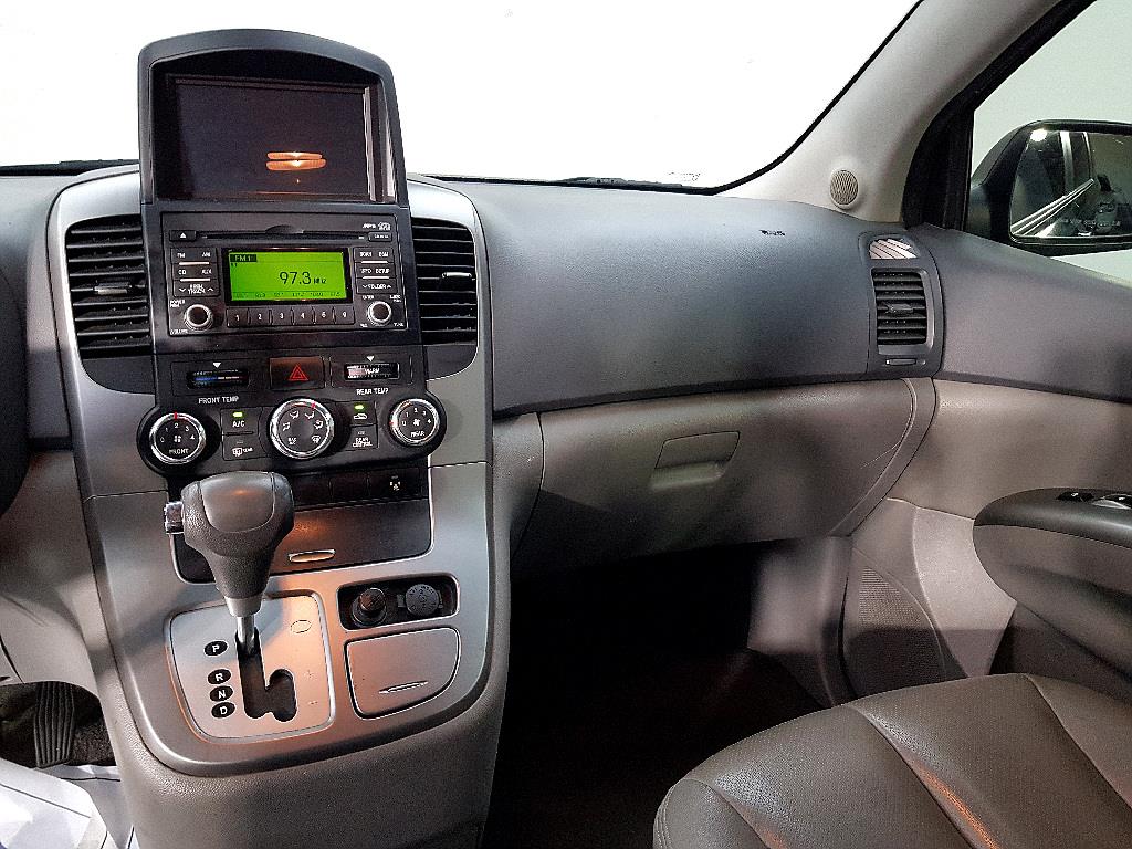 KIA Carnival - Vista 10