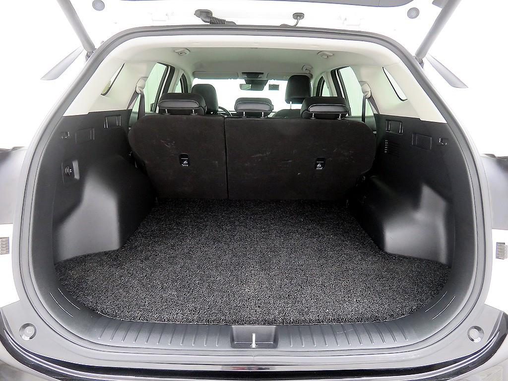 KIA Sportage - Vista 5