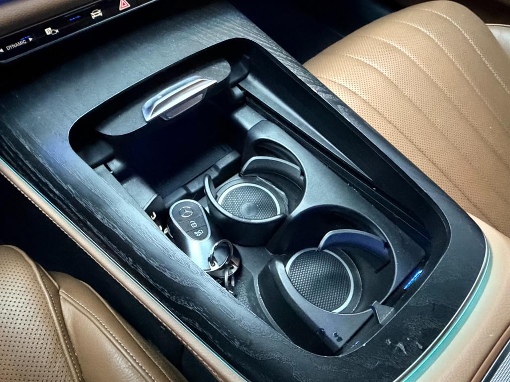 Mercedes Benz E class - Vista 11