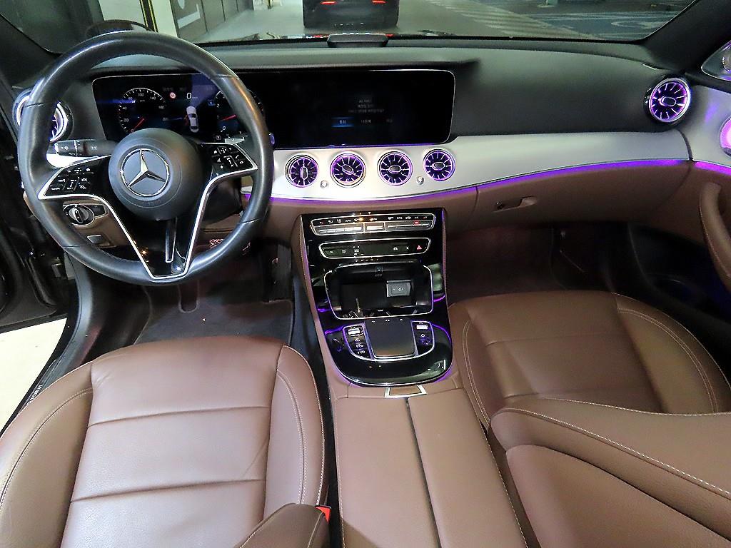 Mercedes Benz E class - Vista 10