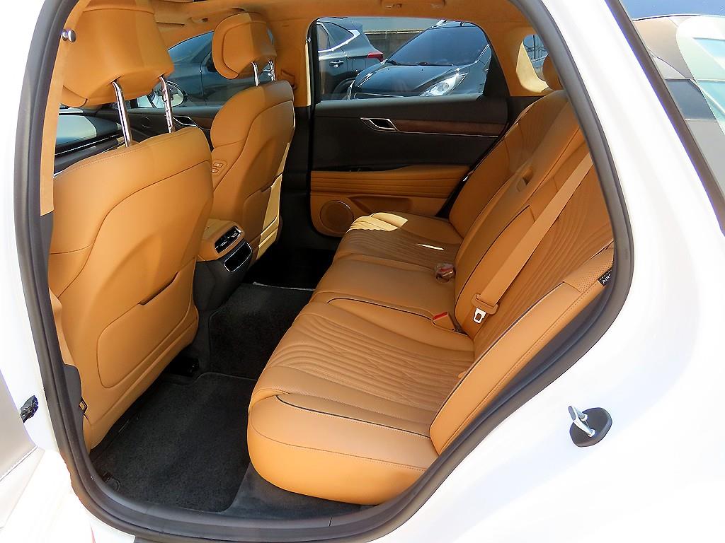 Genesis G80 - Vista 6