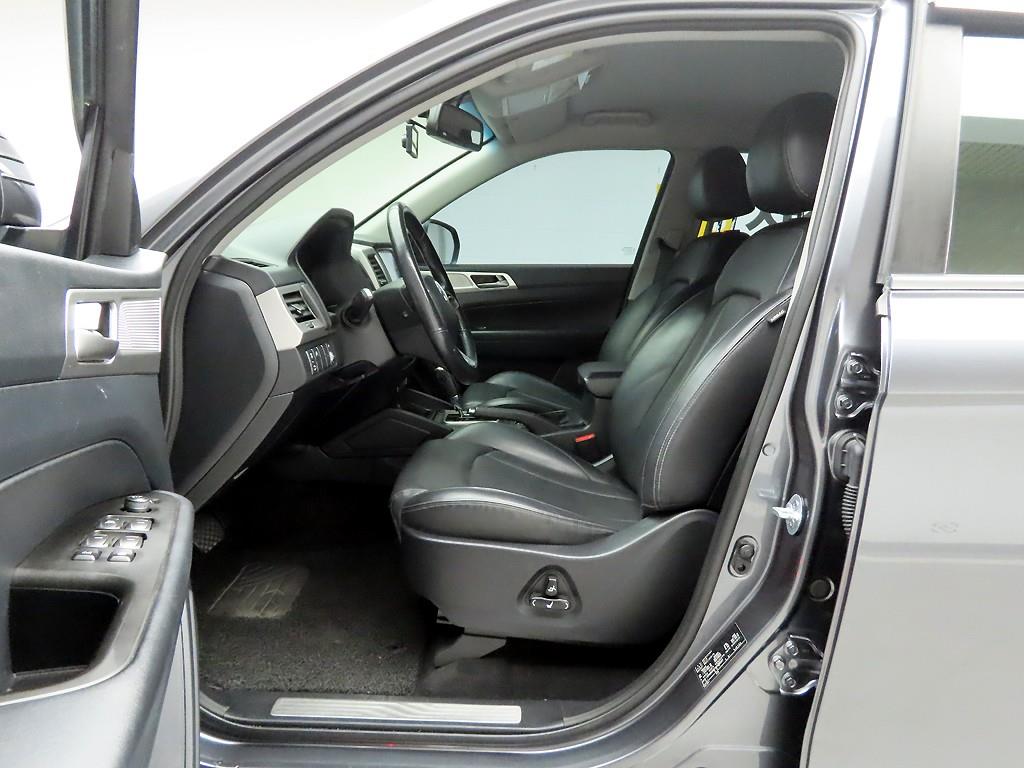 Ssangyong Rexton - Vista 11