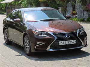 Lexus ES - Vista 4