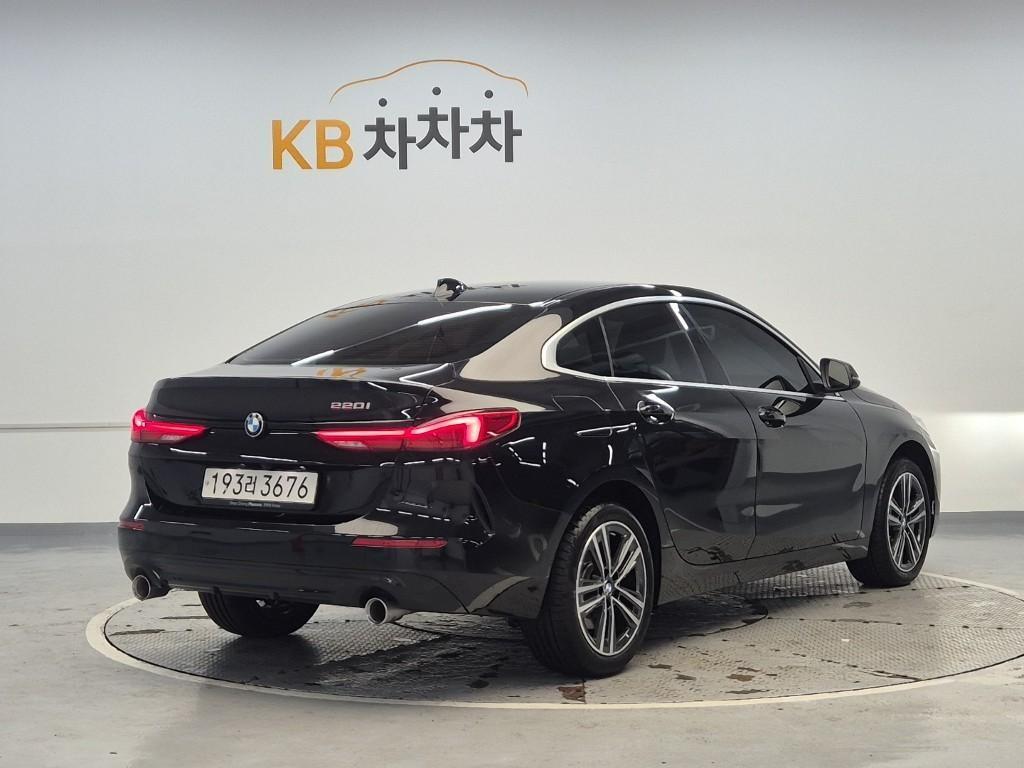 BMW 2 series - Vista 4