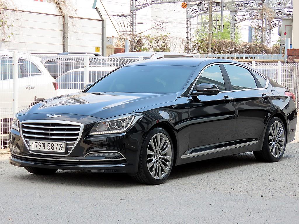 HYUNDAI Genesis - Vista 2