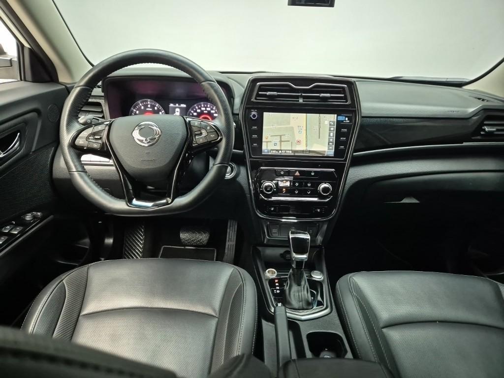 Ssangyong Tivoli - Vista 8