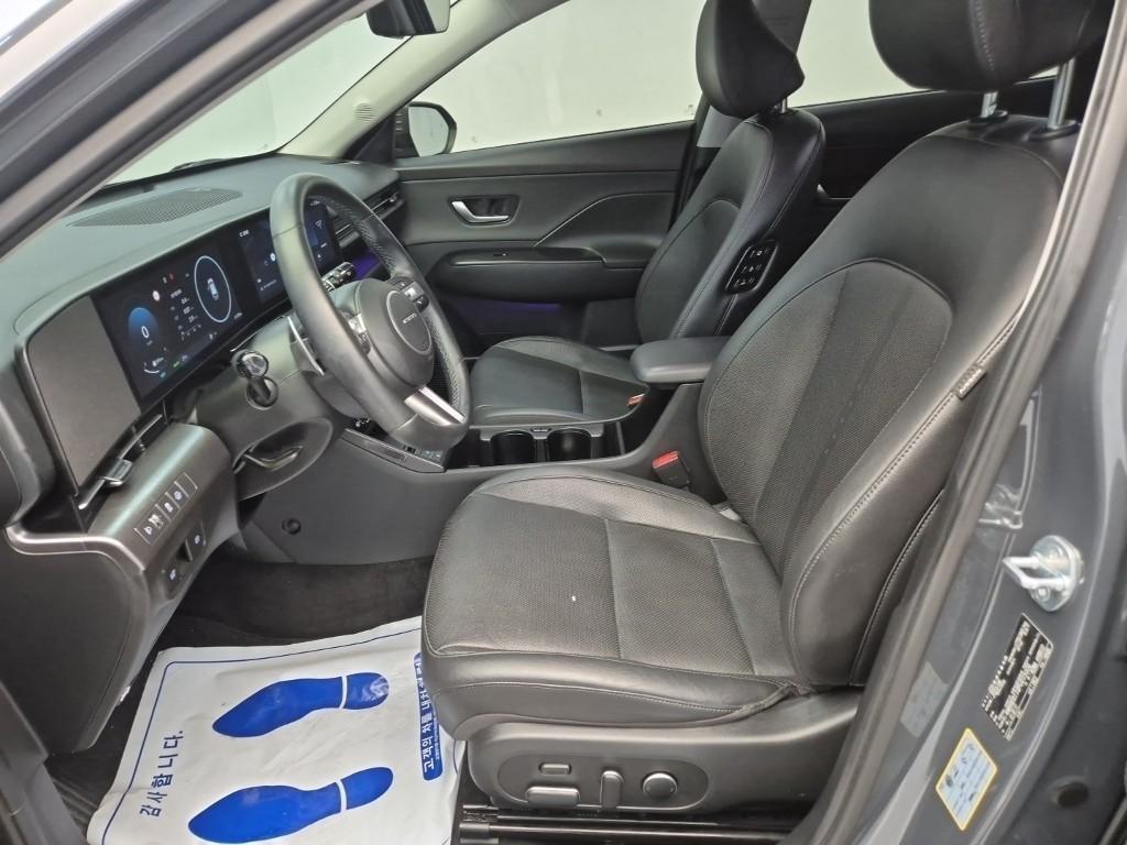 HYUNDAI Kona - Vista 11