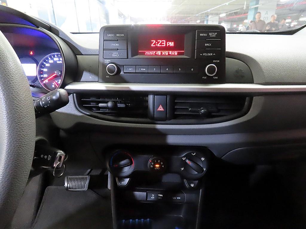 KIA Morning - Vista 11