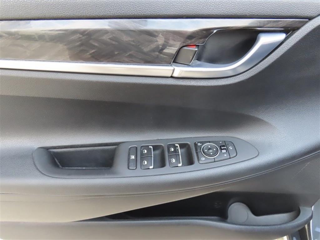 HYUNDAI Grandeur - Vista 11