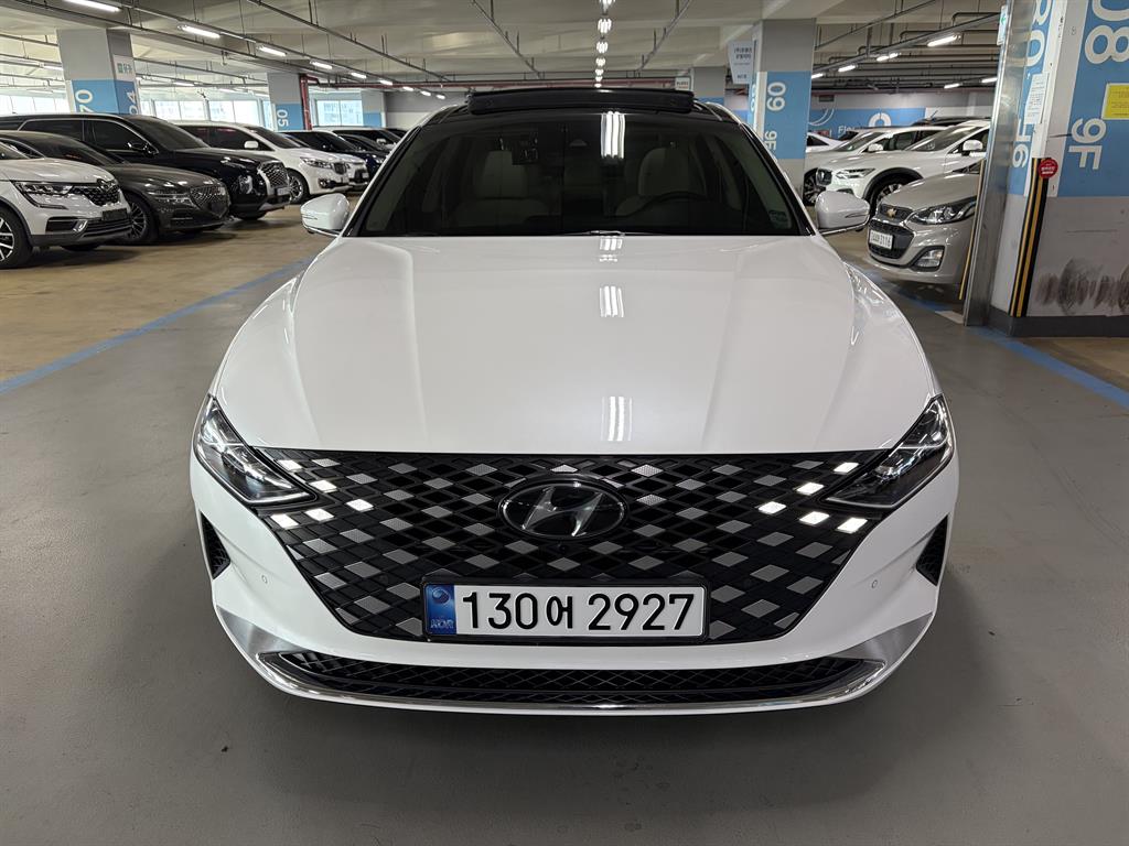 HYUNDAI Grandeur - Vista 2