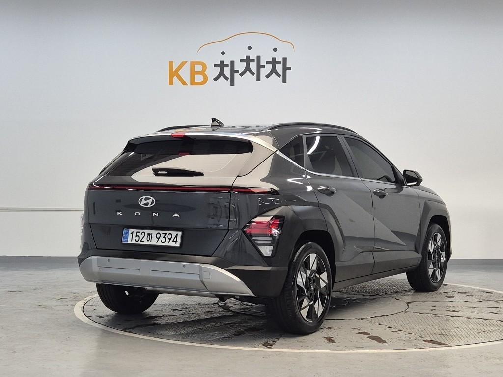 HYUNDAI Kona - Vista 3