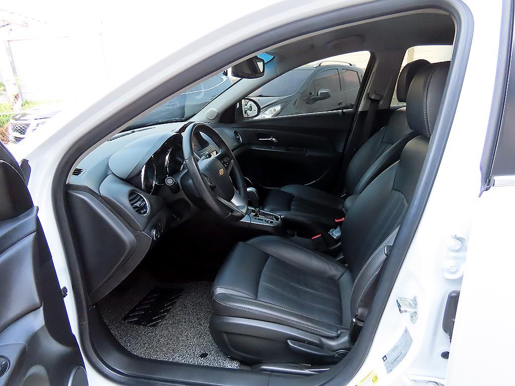 Chevrolet Cruise - Vista 5