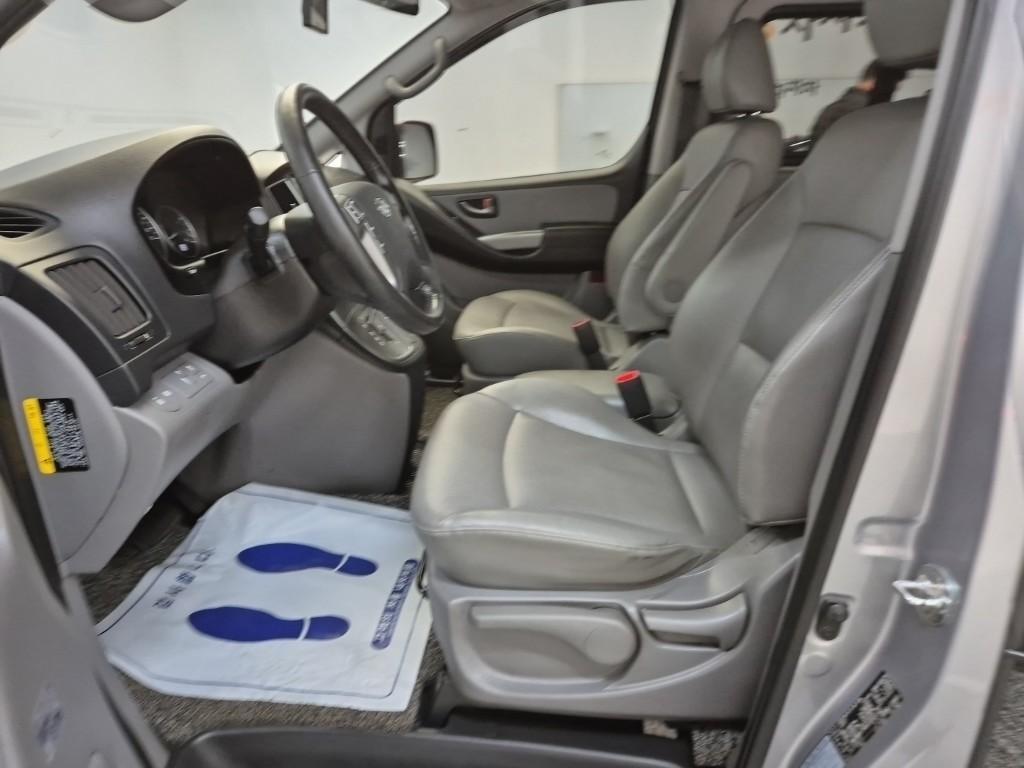 HYUNDAI Starex 2018 Plateado - Importación desde Corea - HF Imports Iquique - Foto 16