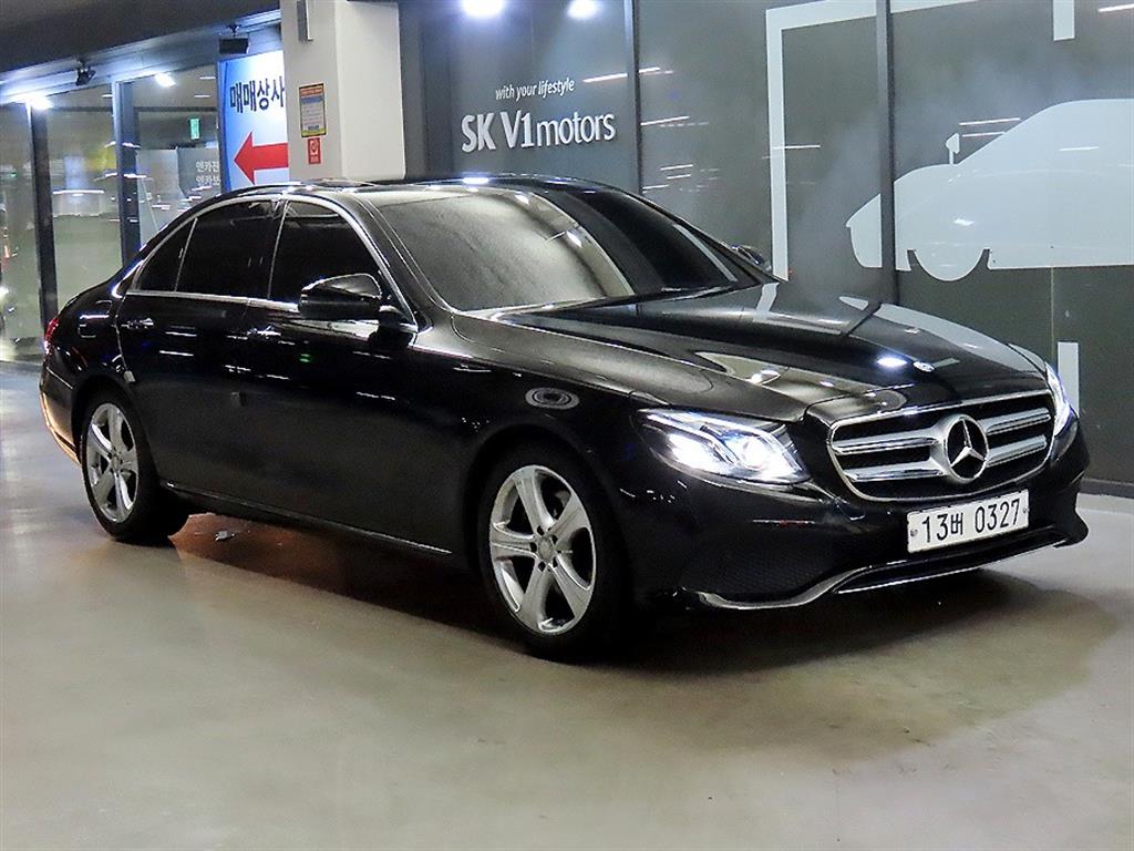 Mercedes Benz E class 2017 Negro - Importación desde Corea - HF Imports Iquique - Foto 1
