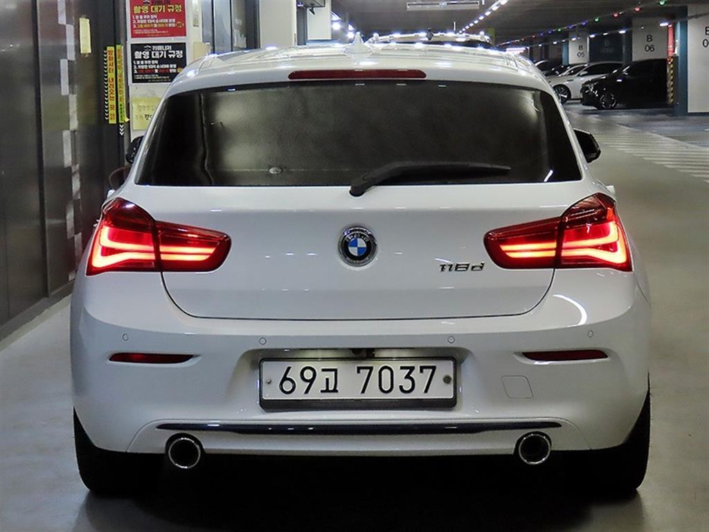 BMW 1 series - Vista 5