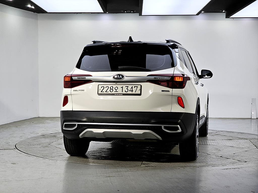 KIA Seltos - Vista 3