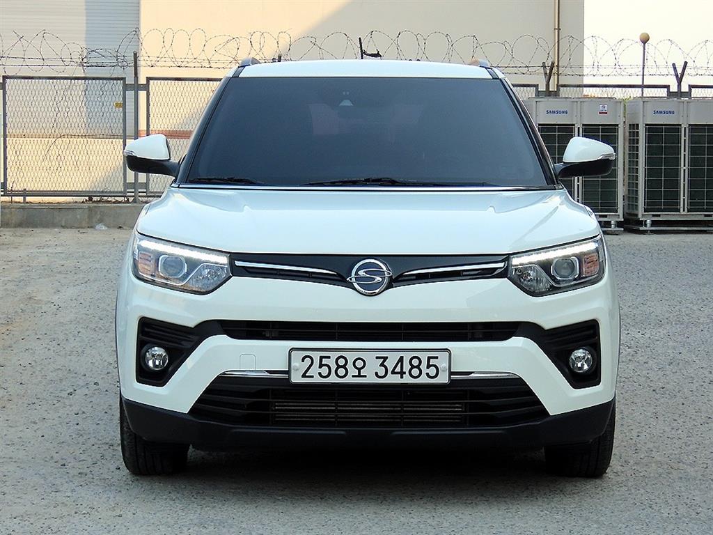 Ssangyong Tivoli 2021 Blanco - Importación desde Corea - HF Imports Iquique - Foto 1