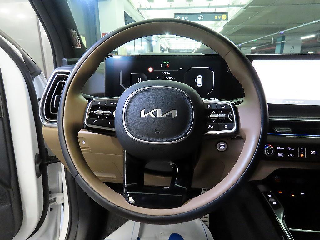 KIA Sorento - Vista 8