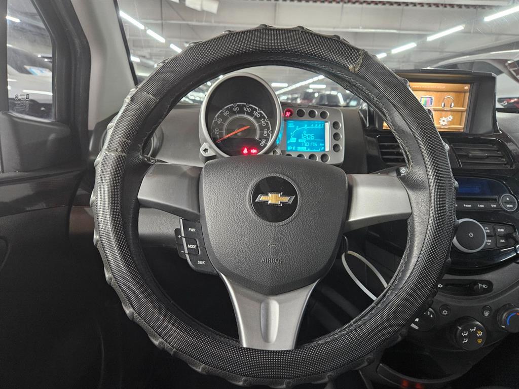 Chevrolet Spark - Vista 8
