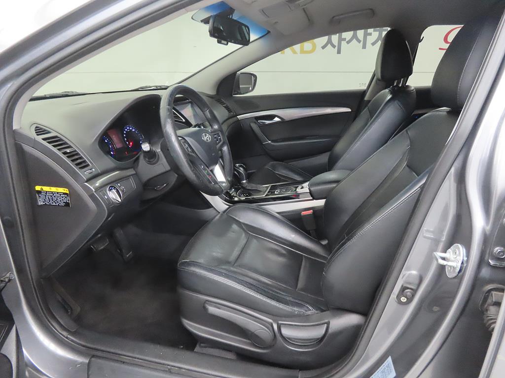 HYUNDAI i40 - Vista 5