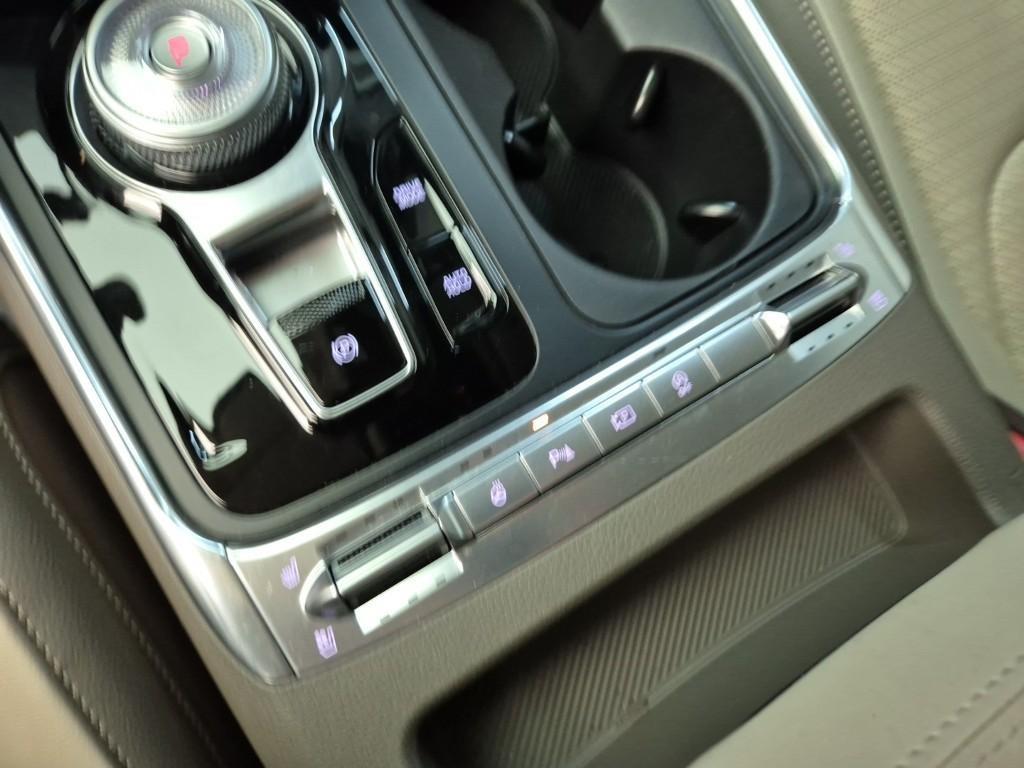 KIA Carnival 2024 Blanco - Importación desde Corea - HF Imports Iquique - Foto 16