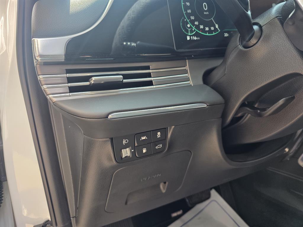HYUNDAI Grandeur - Vista 12