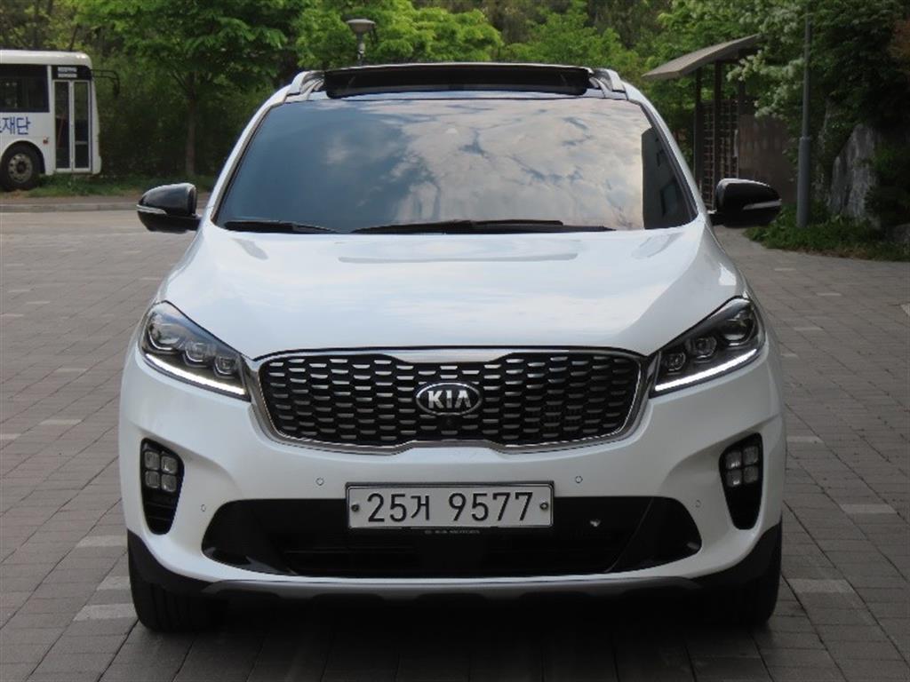 KIA Sorento 2018 Blanco - Importación desde Corea - HF Imports Iquique - Foto 1
