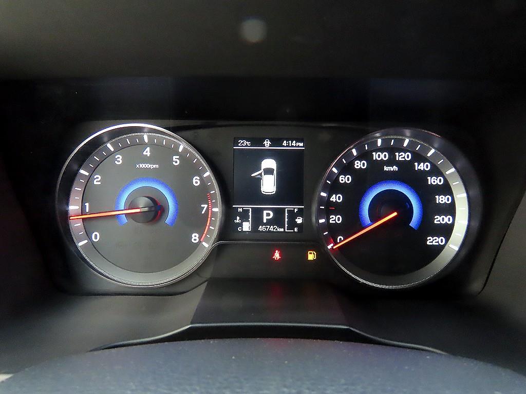 Ssangyong Tivoli - Vista 9