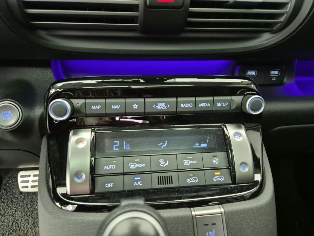 HYUNDAI Casper - Vista 10
