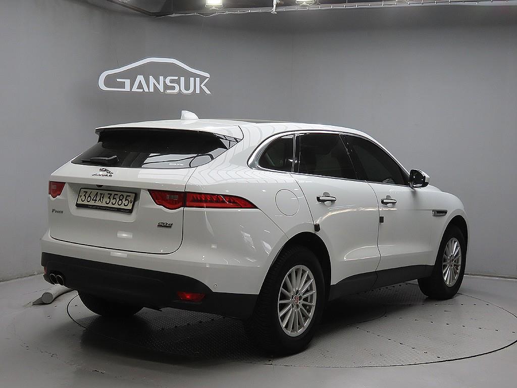Jaguar F-PACE - Vista 7