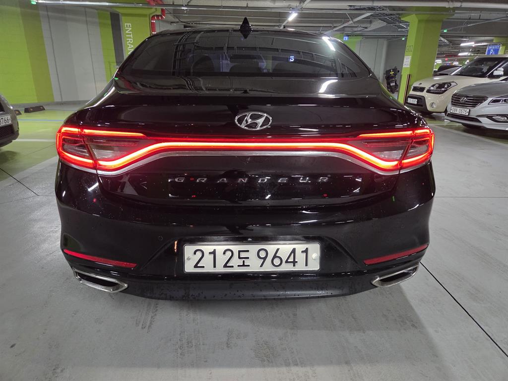 HYUNDAI Grandeur - Vista 4