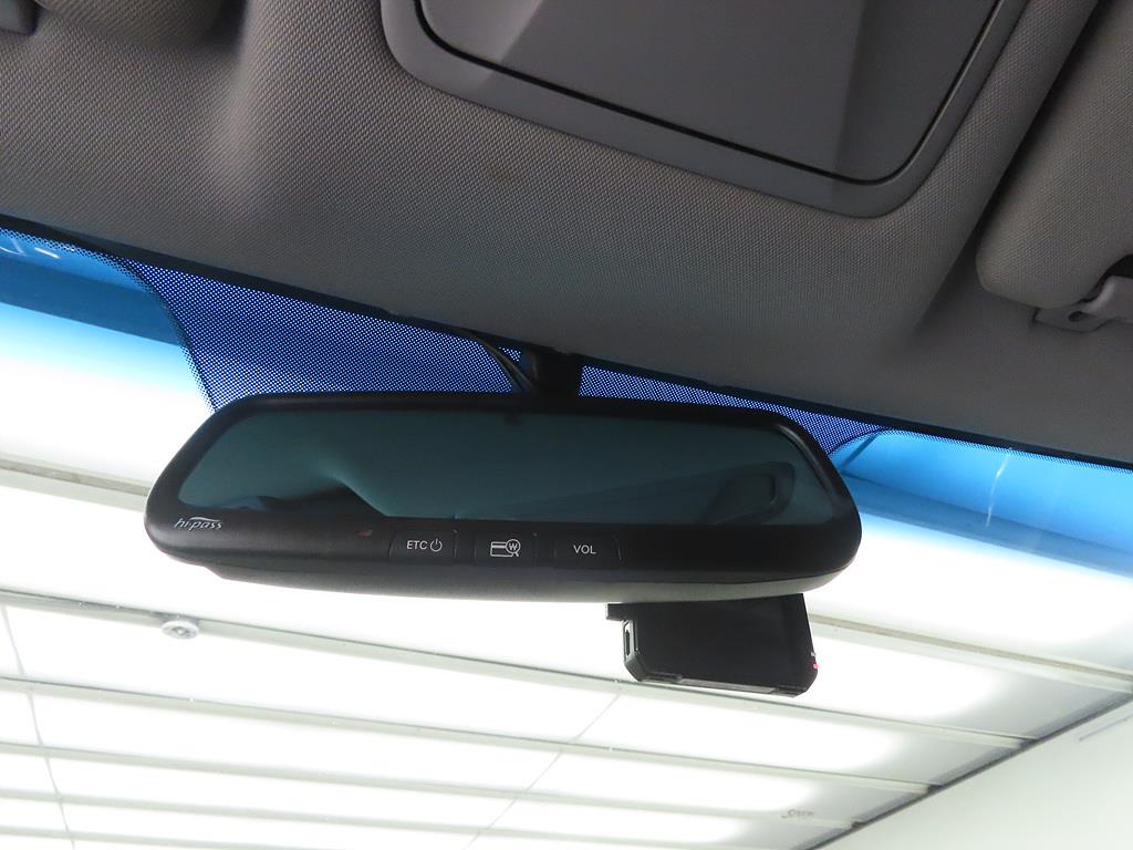 HYUNDAI i40 - Vista 12
