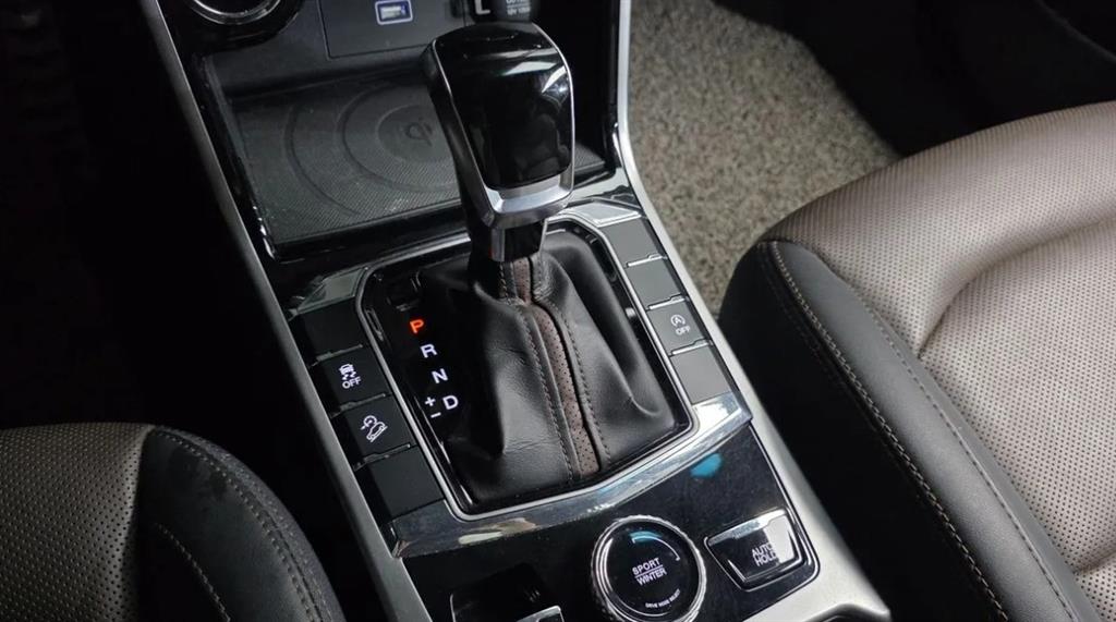 Ssangyong Korando - Vista 11
