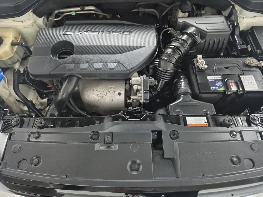 Ssangyong Tivoli - Vista 5