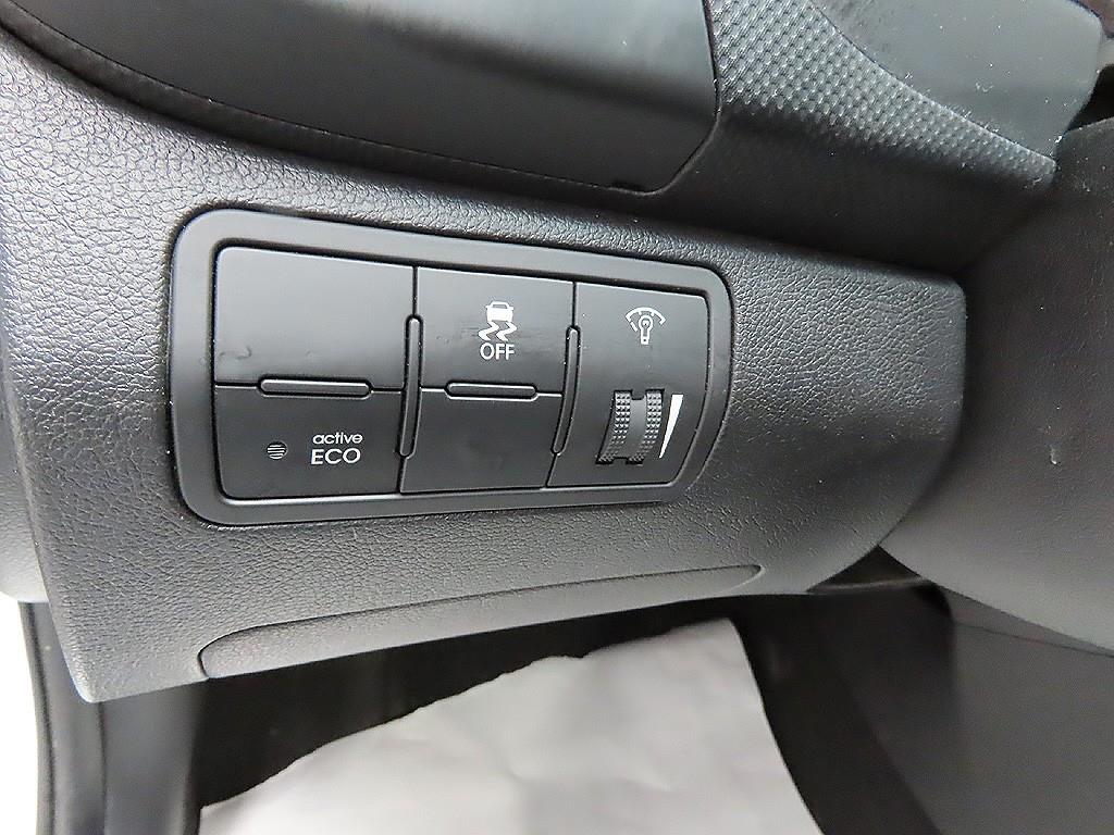 HYUNDAI Accent 2012 Blanco - Importación desde Corea - HF Imports Iquique - Foto 13