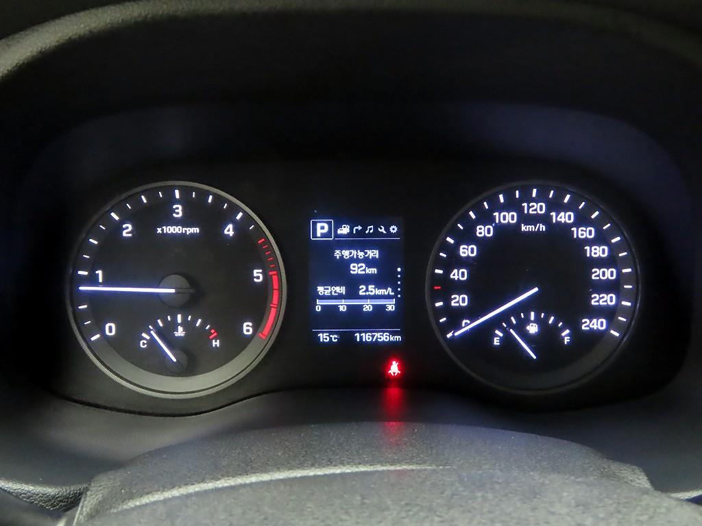 HYUNDAI Tucson - Vista 5