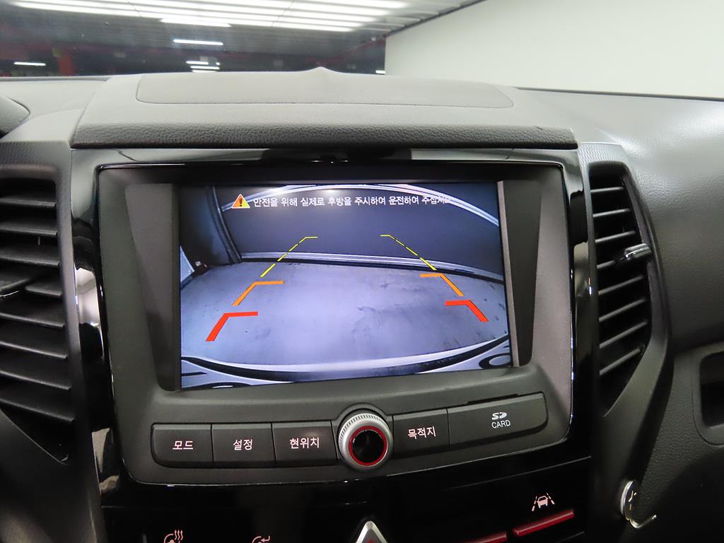 Ssangyong Tivoli - Vista 10
