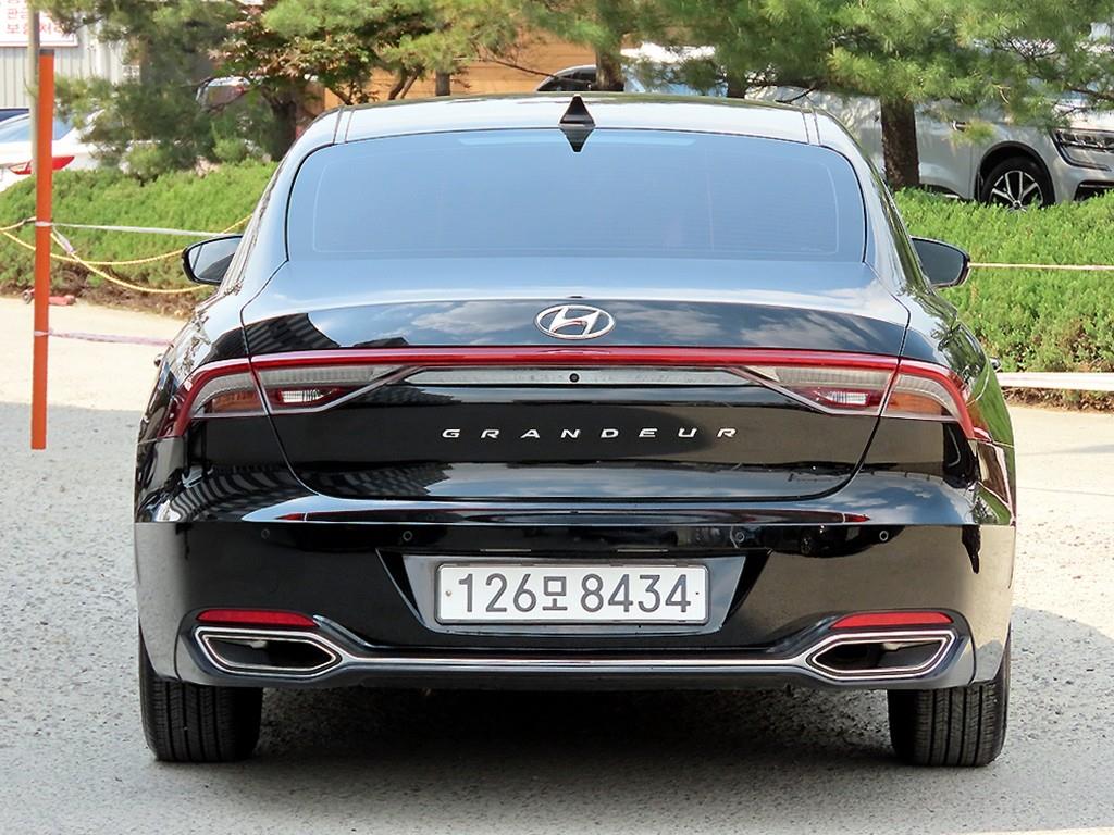 HYUNDAI Grandeur - Vista 4