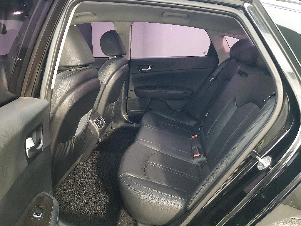KIA K5 - Vista 6