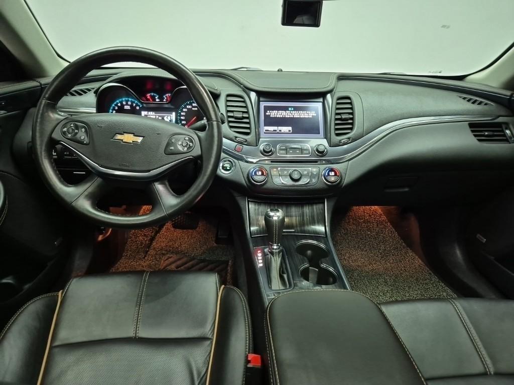 Chevrolet Impala - Vista 7