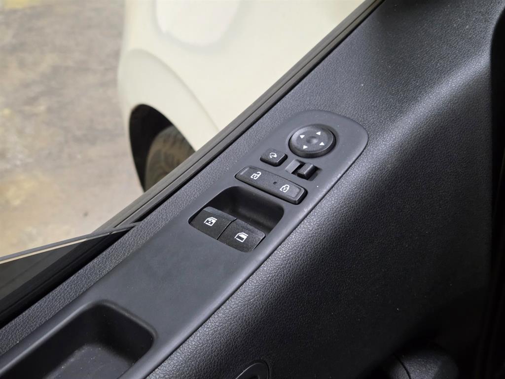 HYUNDAI Staria 2024 Blanco - Importación desde Corea - HF Imports Iquique - Foto 16