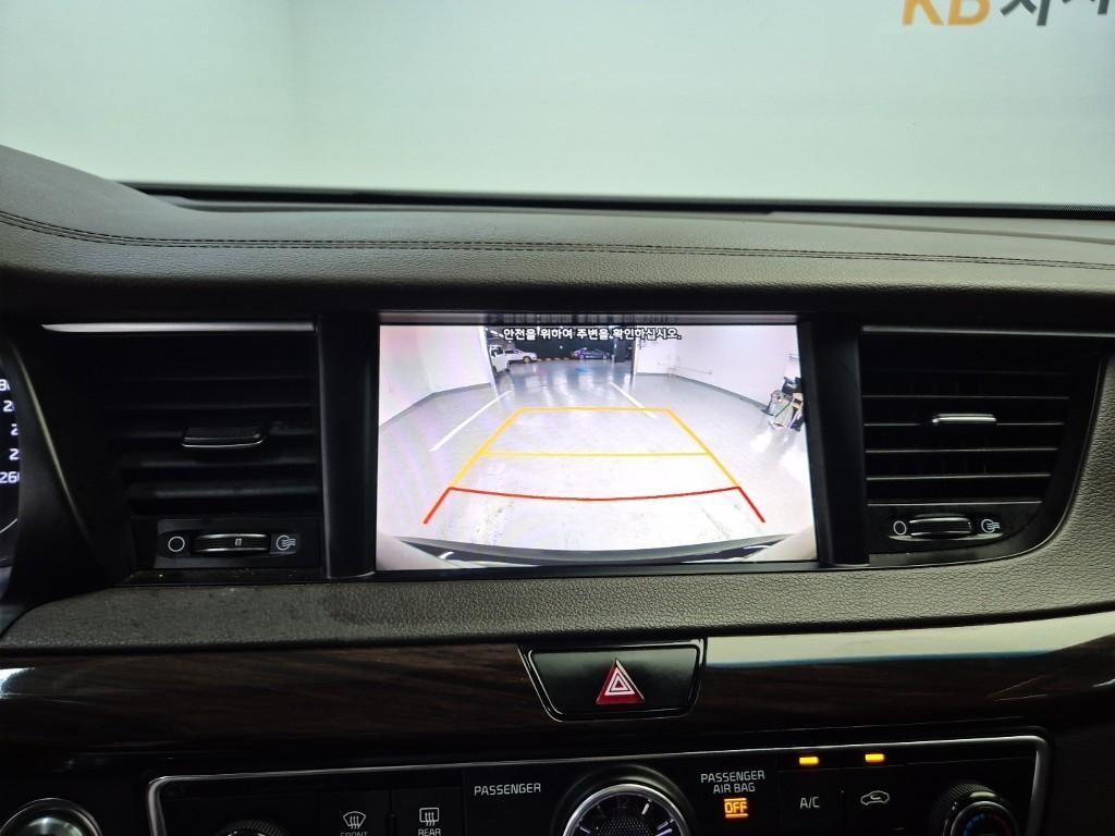 KIA K7 - Vista 10