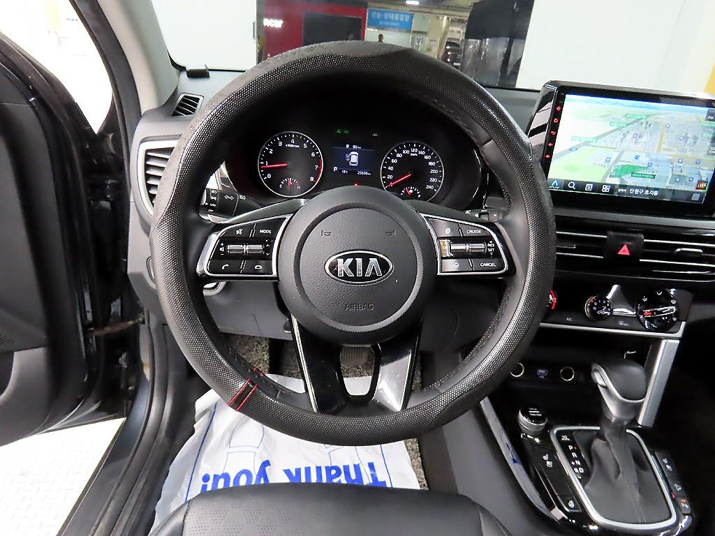 KIA Seltos - Vista 10