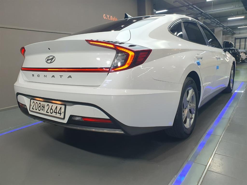 HYUNDAI Sonata - Vista 5