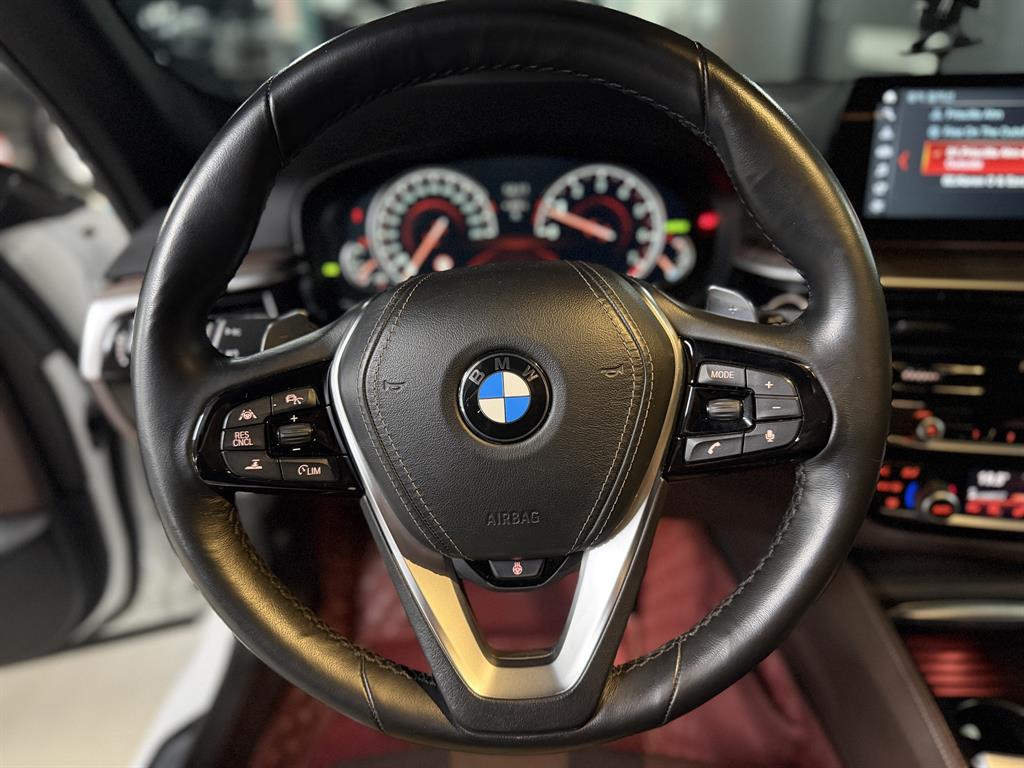 BMW 5 Series - Vista 9