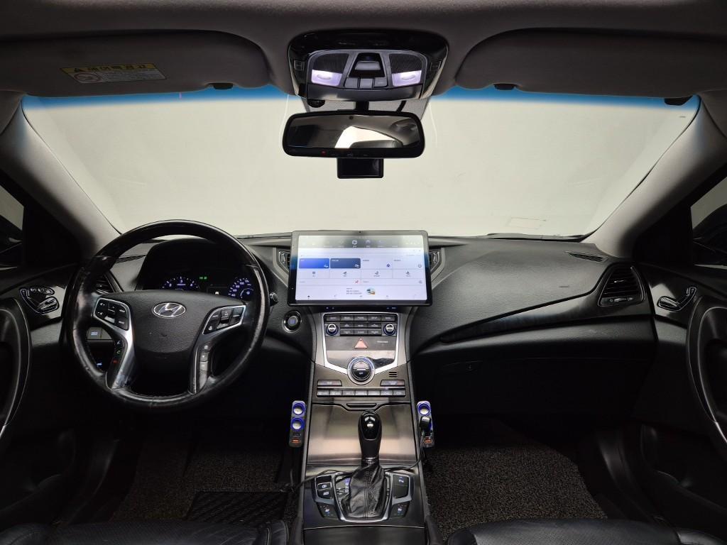 HYUNDAI Grandeur - Vista 7