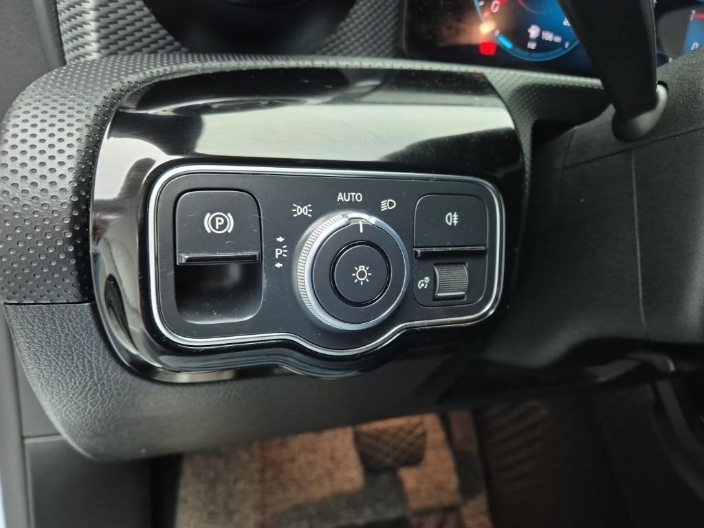 Mercedes Benz A Class 2021 Blanco - Importación desde Corea - HF Imports Iquique - Foto 16