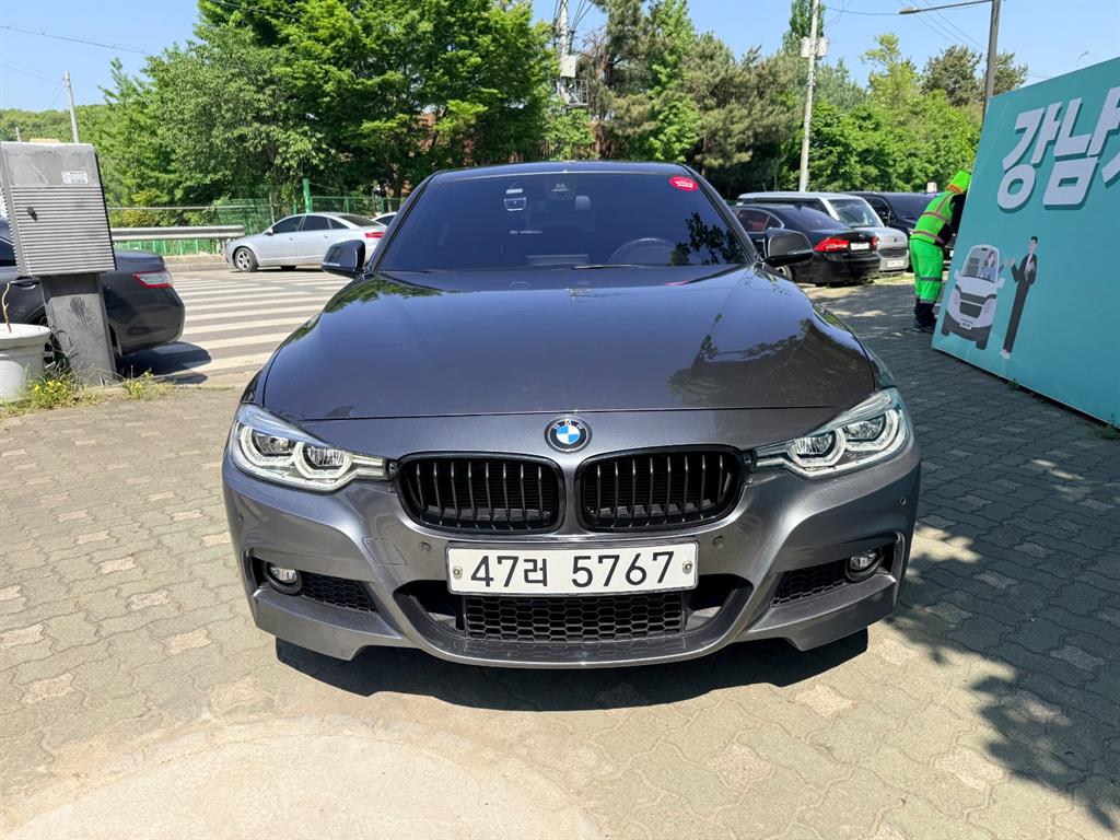 BMW 3 series 2018 Gris - Importación desde Corea - HF Imports Iquique - Foto 1