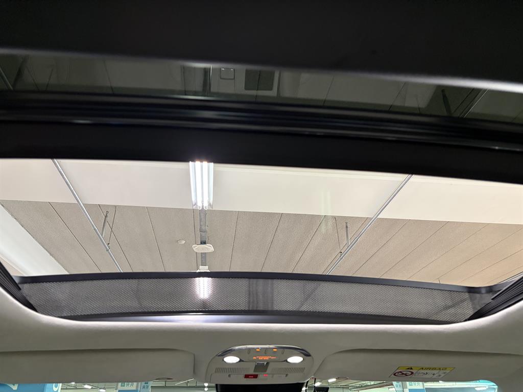 HYUNDAI Grandeur - Vista 12