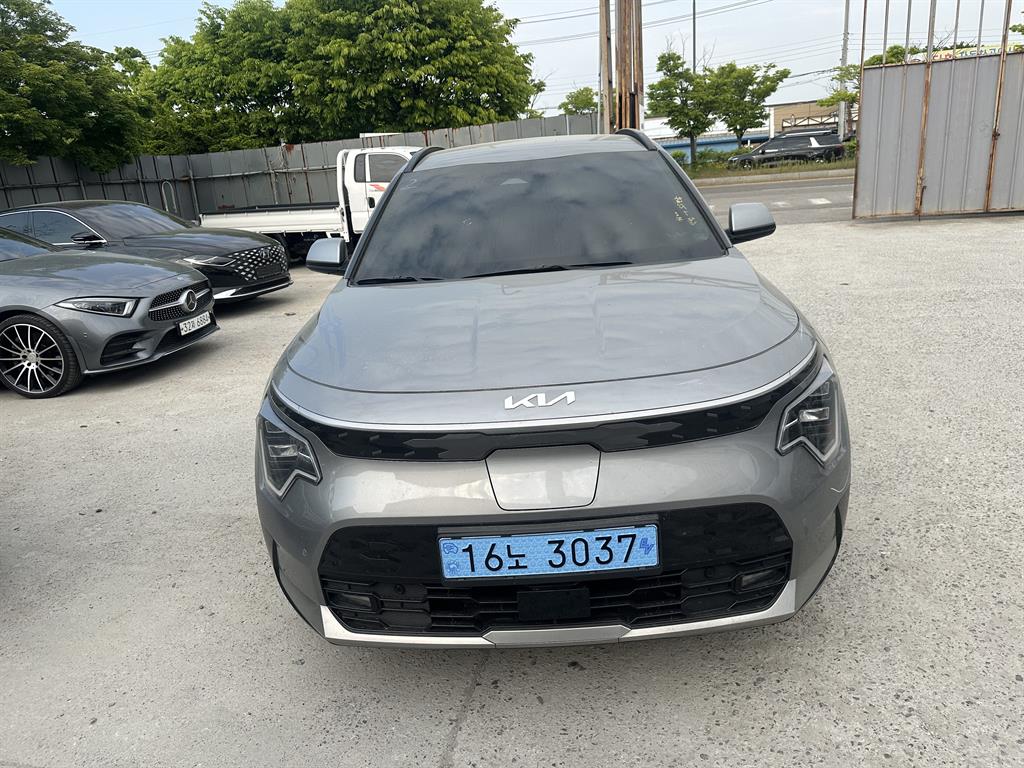 KIA Niro 2024 Gris - Importación desde Corea - HF Imports Iquique - Foto 1